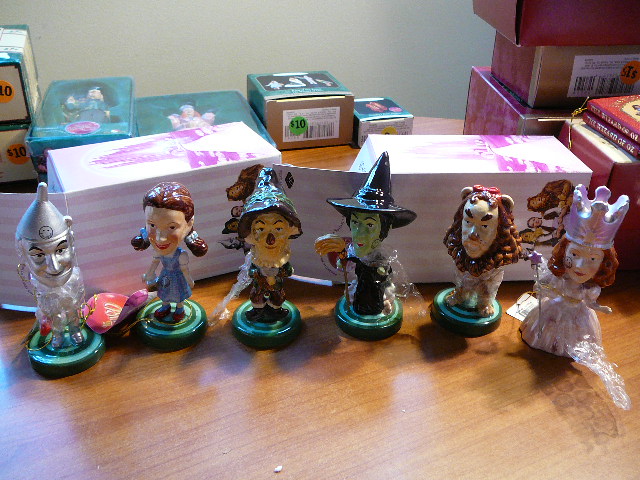 Wizard of oz hot sale bobble head dolls